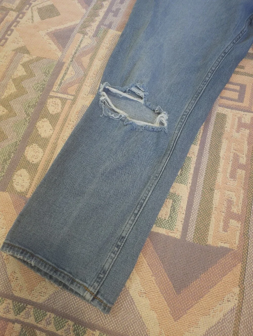 Abercrombie & Fitch Ultra High Rise Ankle Straight Distressed Jeans 29 Regular